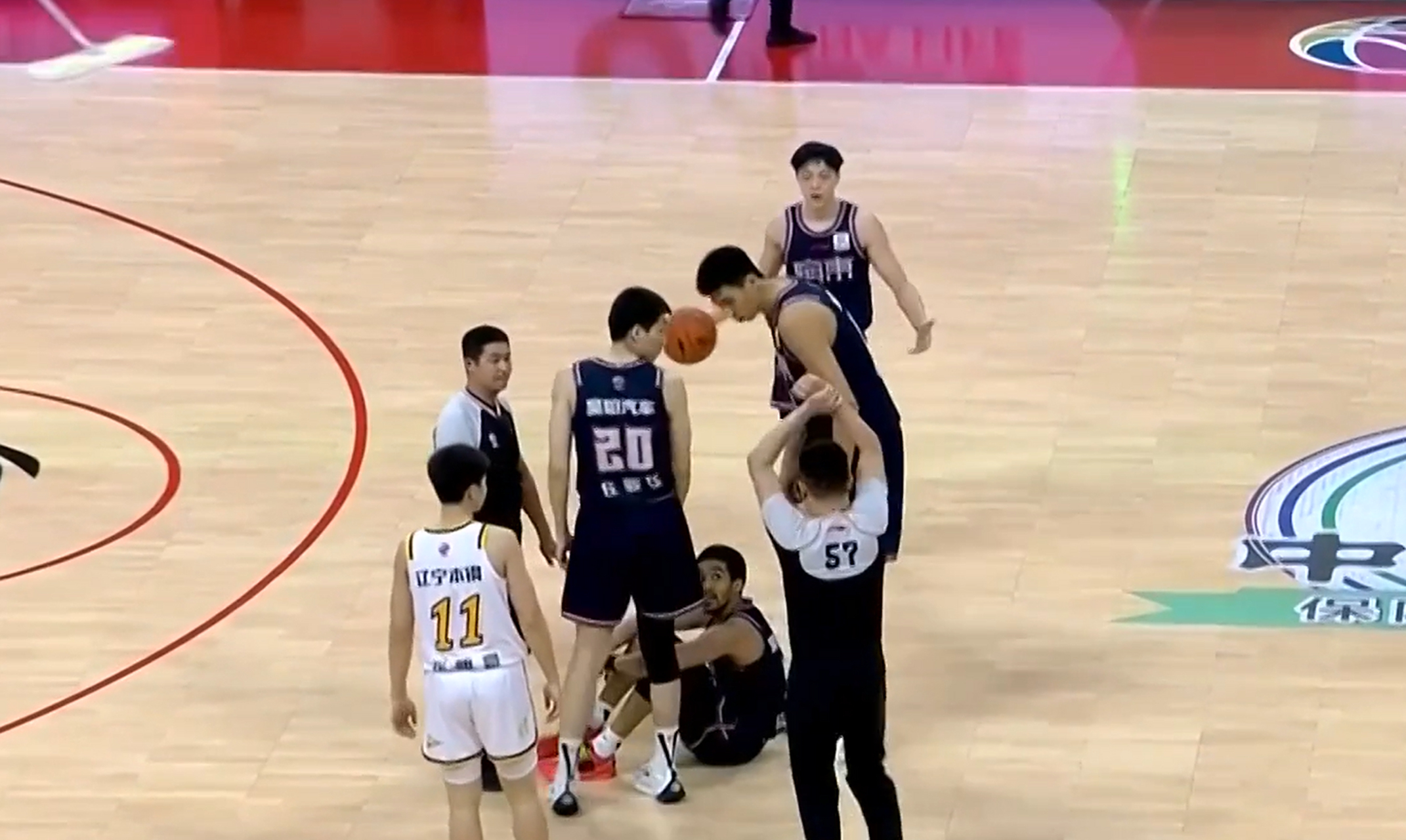乐鱼体育官网登录-陕西男篮以微弱优势获胜，实力暴露无疑的简单介绍